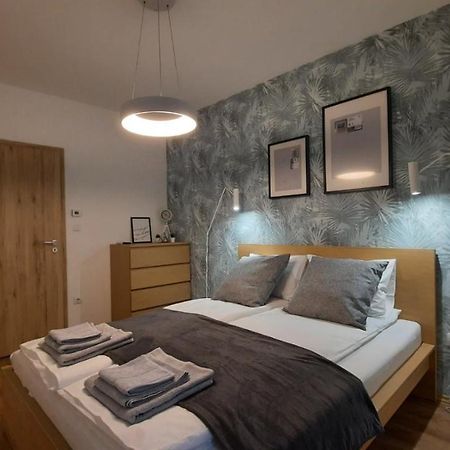 Bpr Space Grey Home With Balcony Budapest Luaran gambar
