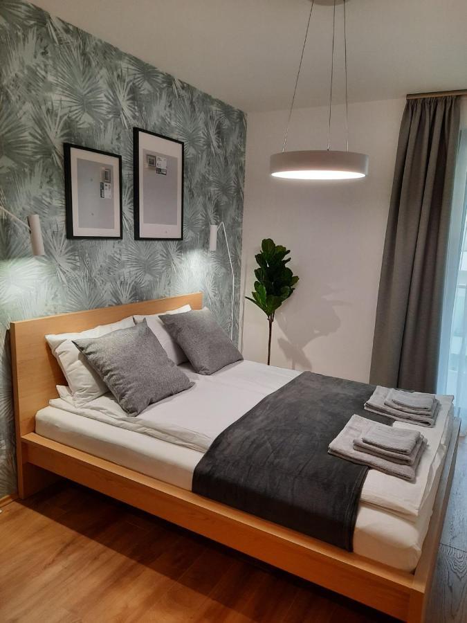 Bpr Space Grey Home With Balcony Budapest Luaran gambar