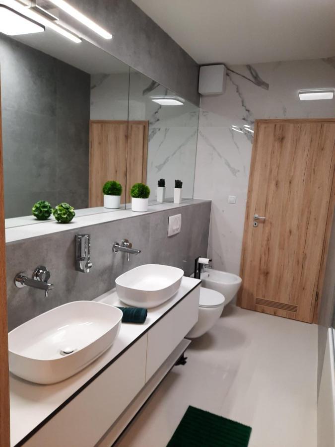 Bpr Space Grey Home With Balcony Budapest Luaran gambar
